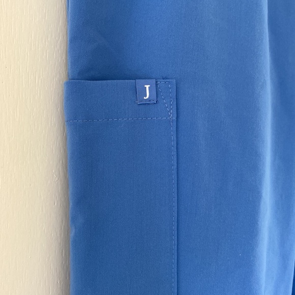 Jaanuu Medium 7-Pocket Scrub Pant Ceil Blue - Picture 8 of 11
